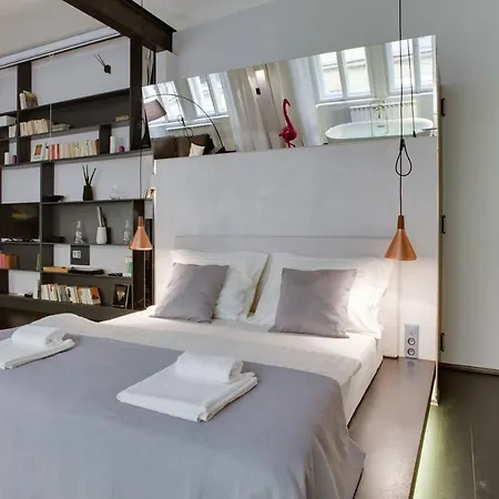 Bright Havelska Apartment Prague